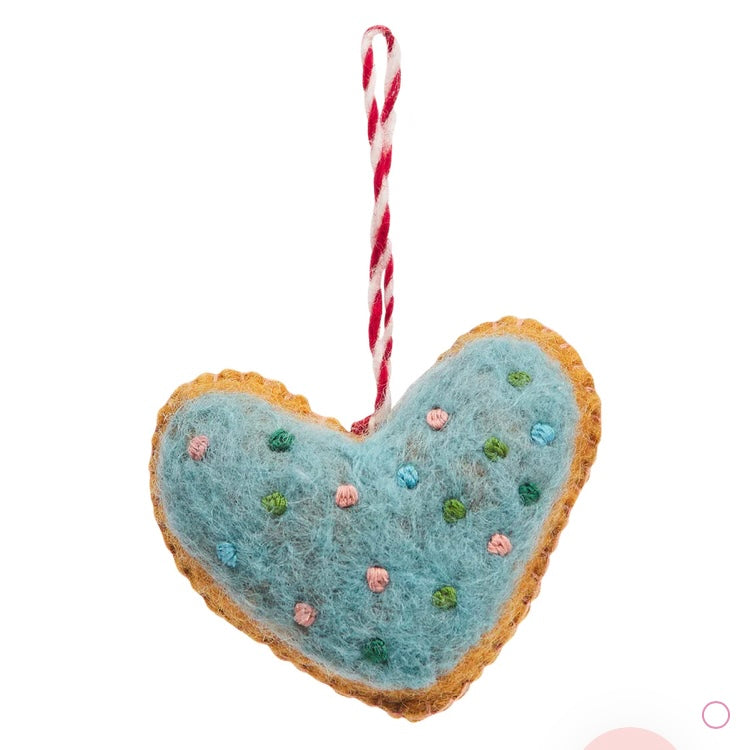 HEARTLEAF FELT DECORATION
