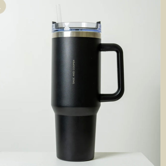 THE HIPPO BOTTLE- BLACK