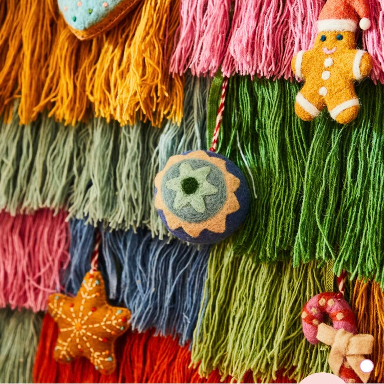MULE FELT DECORATION