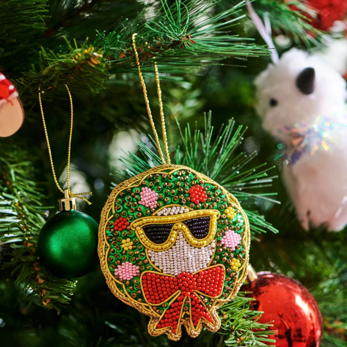 COOL WREATH DECORATION