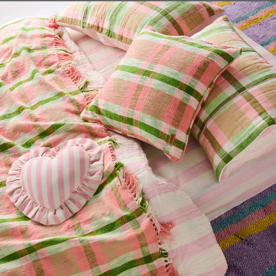 PISTACHIO TARTAN WOVEN THROW