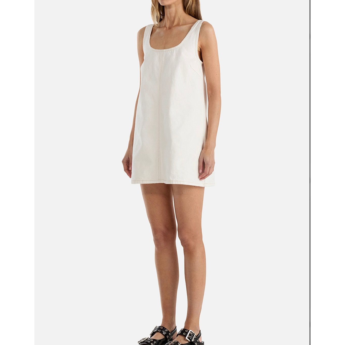 ENA PELLY-
AMELIE DENIM MINI DRESS-WHITE