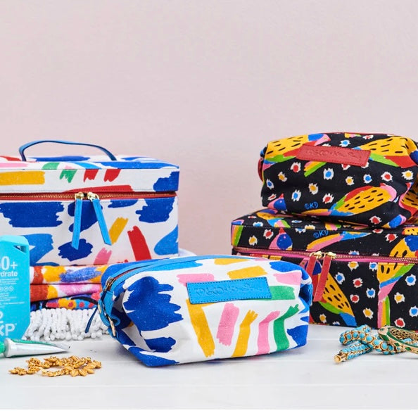 KEN DONE PARROT PARTY TOILETRY BAG-KIP & CO