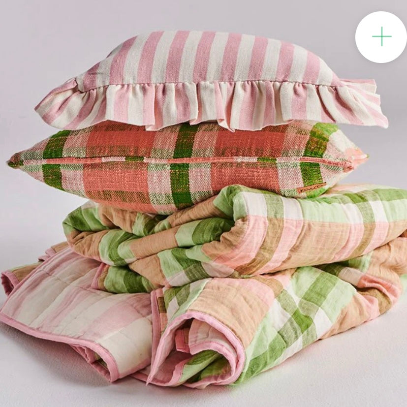 COTTON CANDY SQUARE FRILL CUSHION