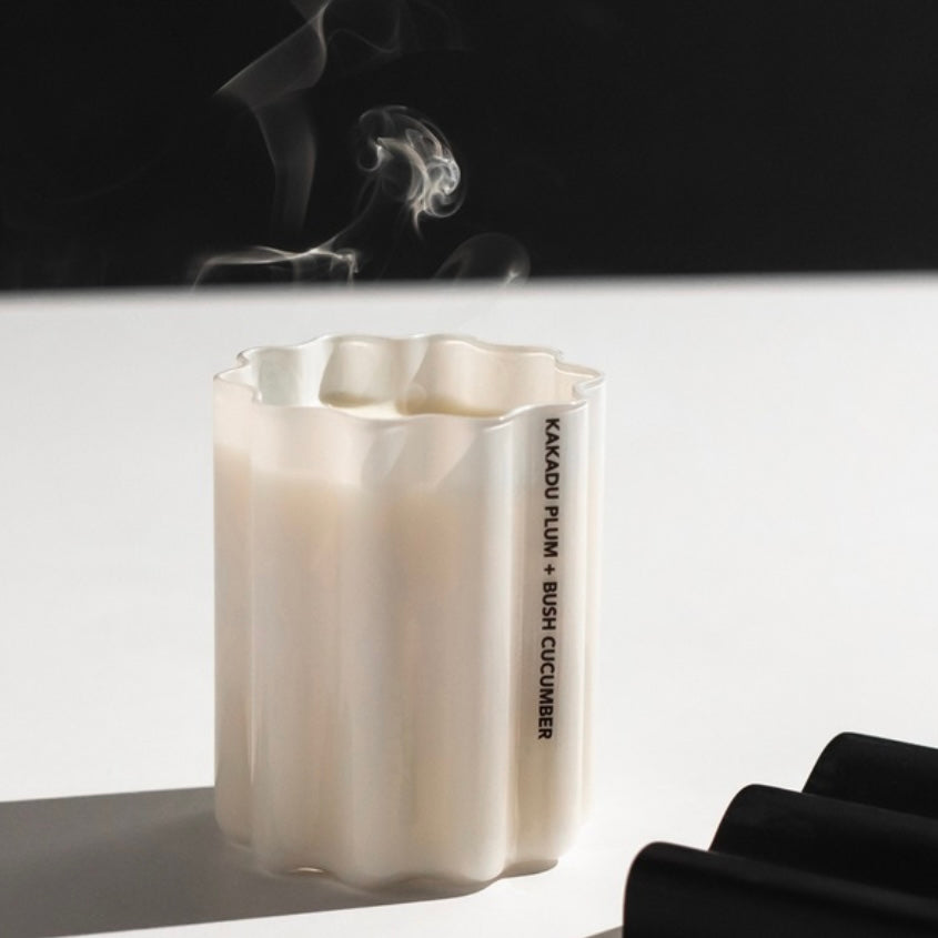 Kakadu Plum & Bush Cucumber Wave Candle