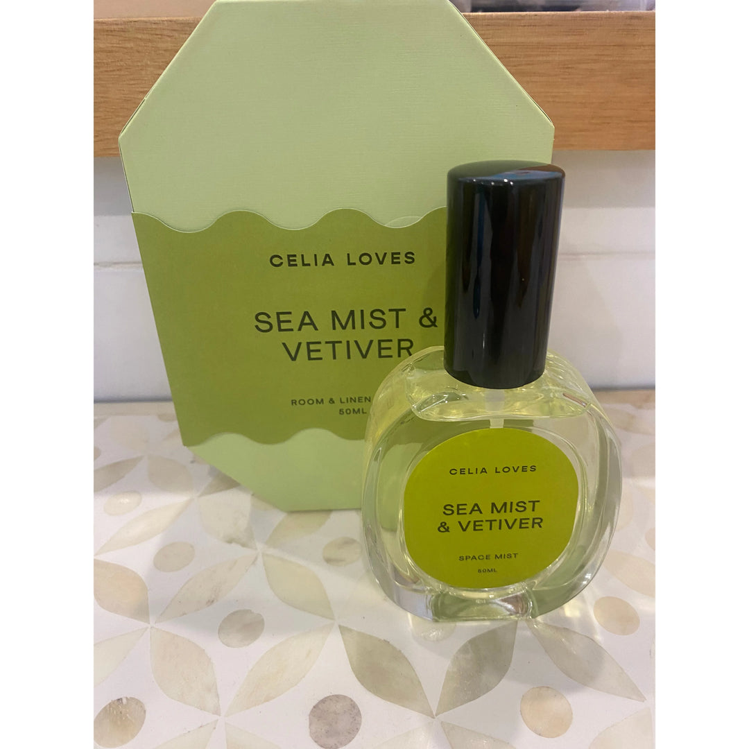 SCENTED ROOM SPRAY - SEA MIST & VETIVER