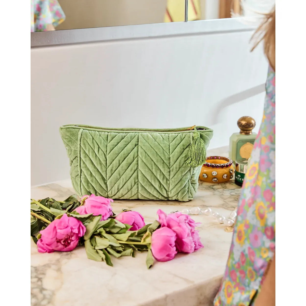 Pesto Velvet Toiletry Bag