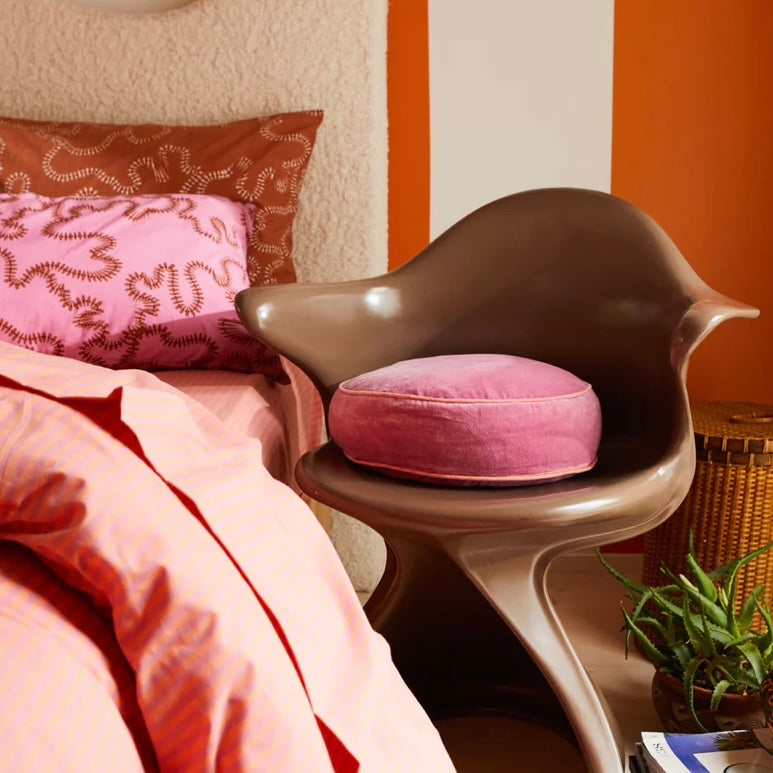 CASTILO ROUND VELVET CUSHION - ROSEWATER