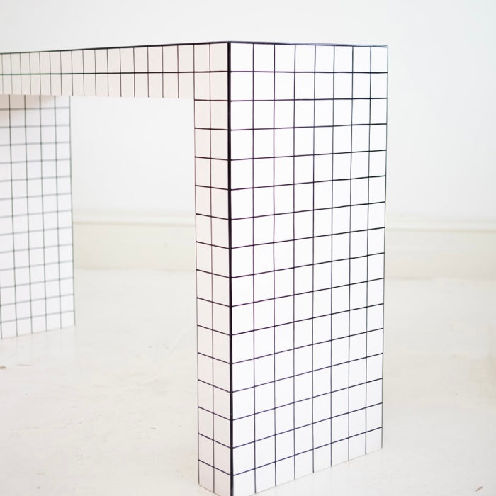 Subway Console-Artic White & Charcoal
