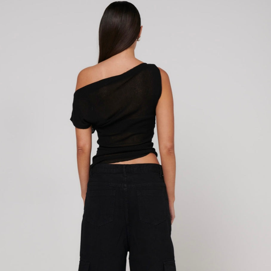 BAYSE BRAND -AMAYA TOP - BLACK