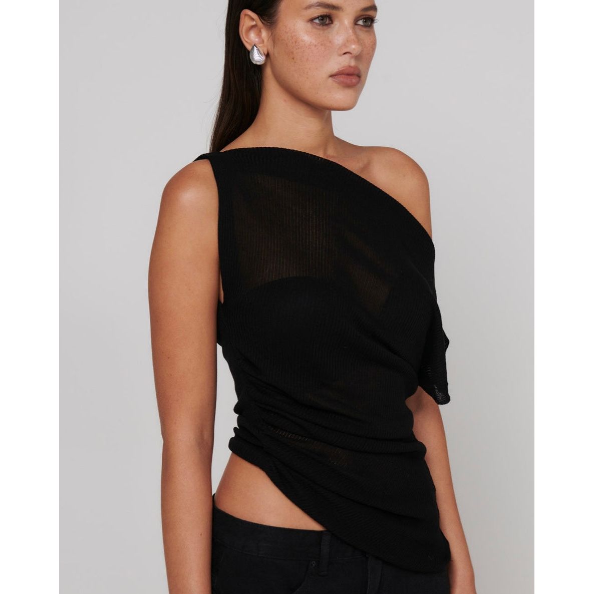 BAYSE BRAND -AMAYA TOP - BLACK