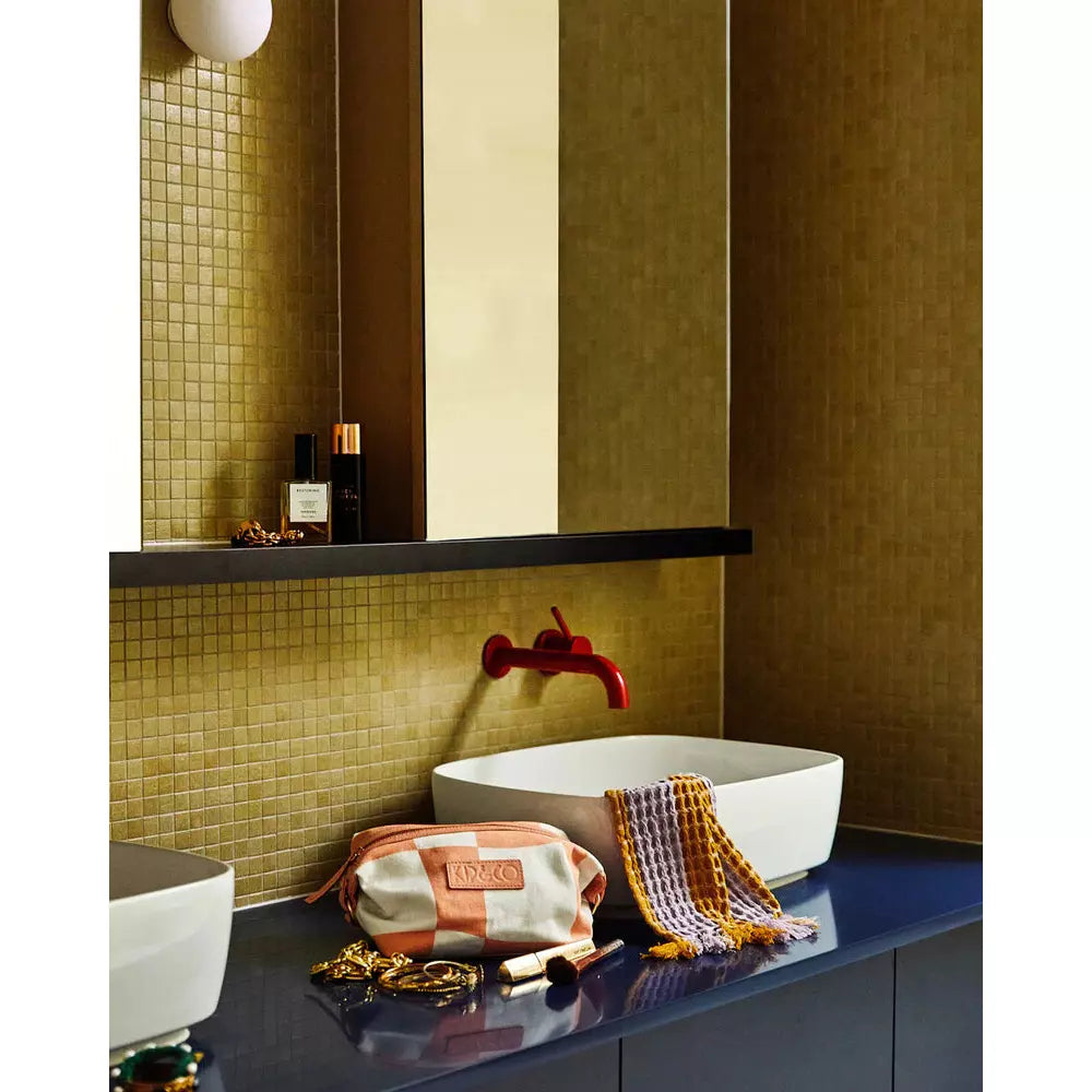 CHECKERBOARD PINK AND WHITE TOILETRY BAG