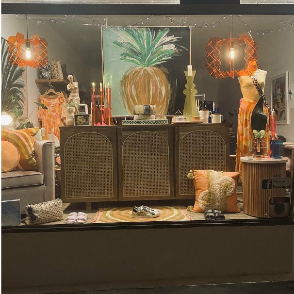 PINEAPPLE DELIGHT -Amanda Parsons Original Art
