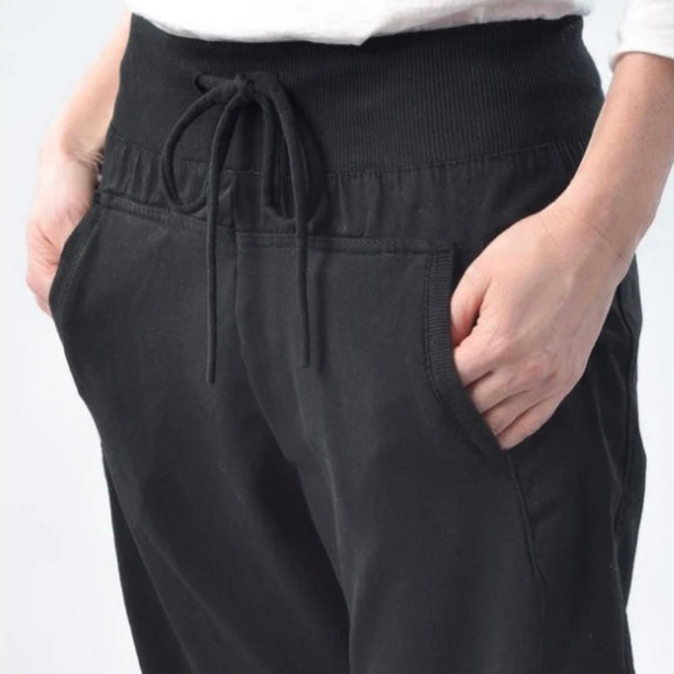 ULTIMATE JOGGERS - BLACK