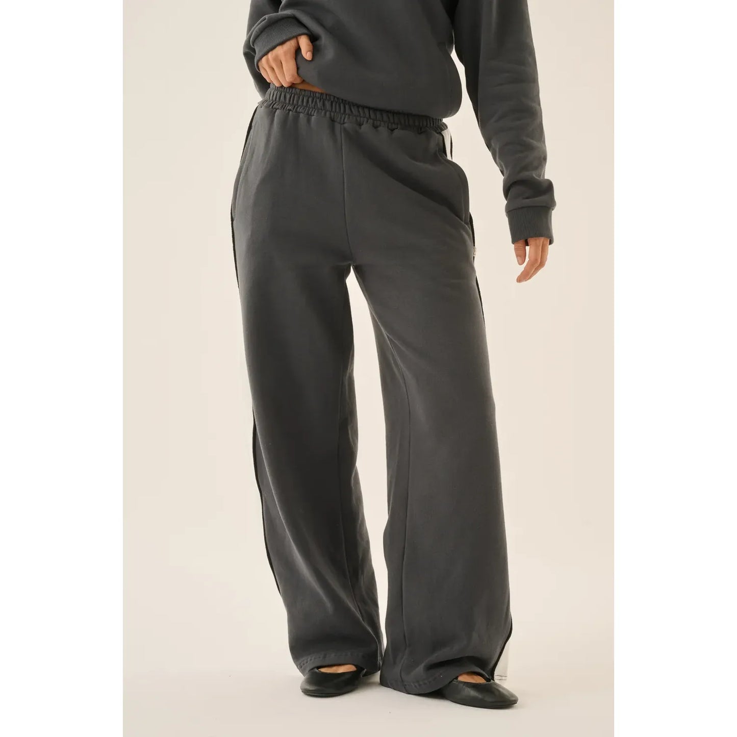 JAMES TRACKPANT WASHED BLACK