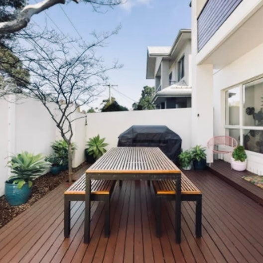 SOLID PLANTATION TEAK &  BLACK COMMERCIAL GRADE IRON OUTDOOR SETTING