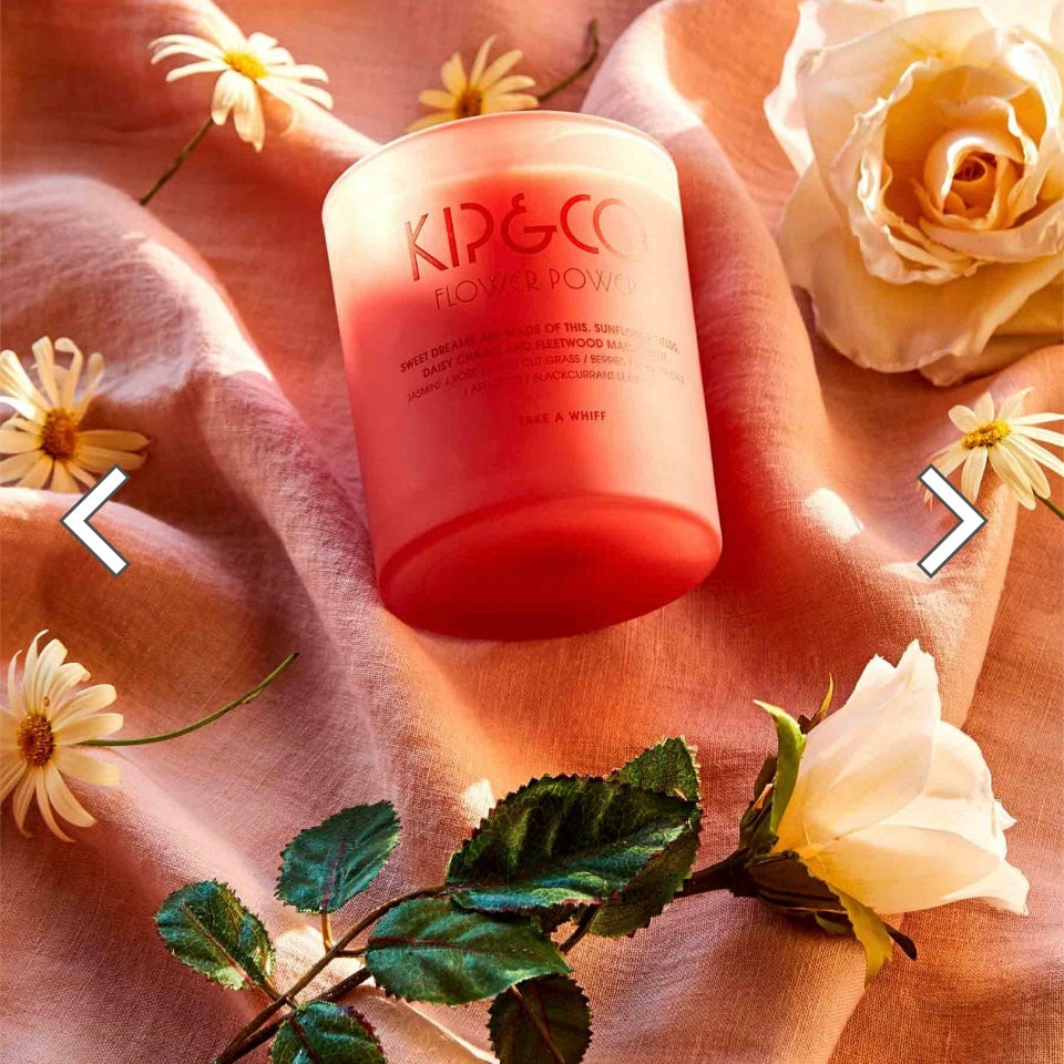 KIP & CO-
FLOWER POWER CANDLE