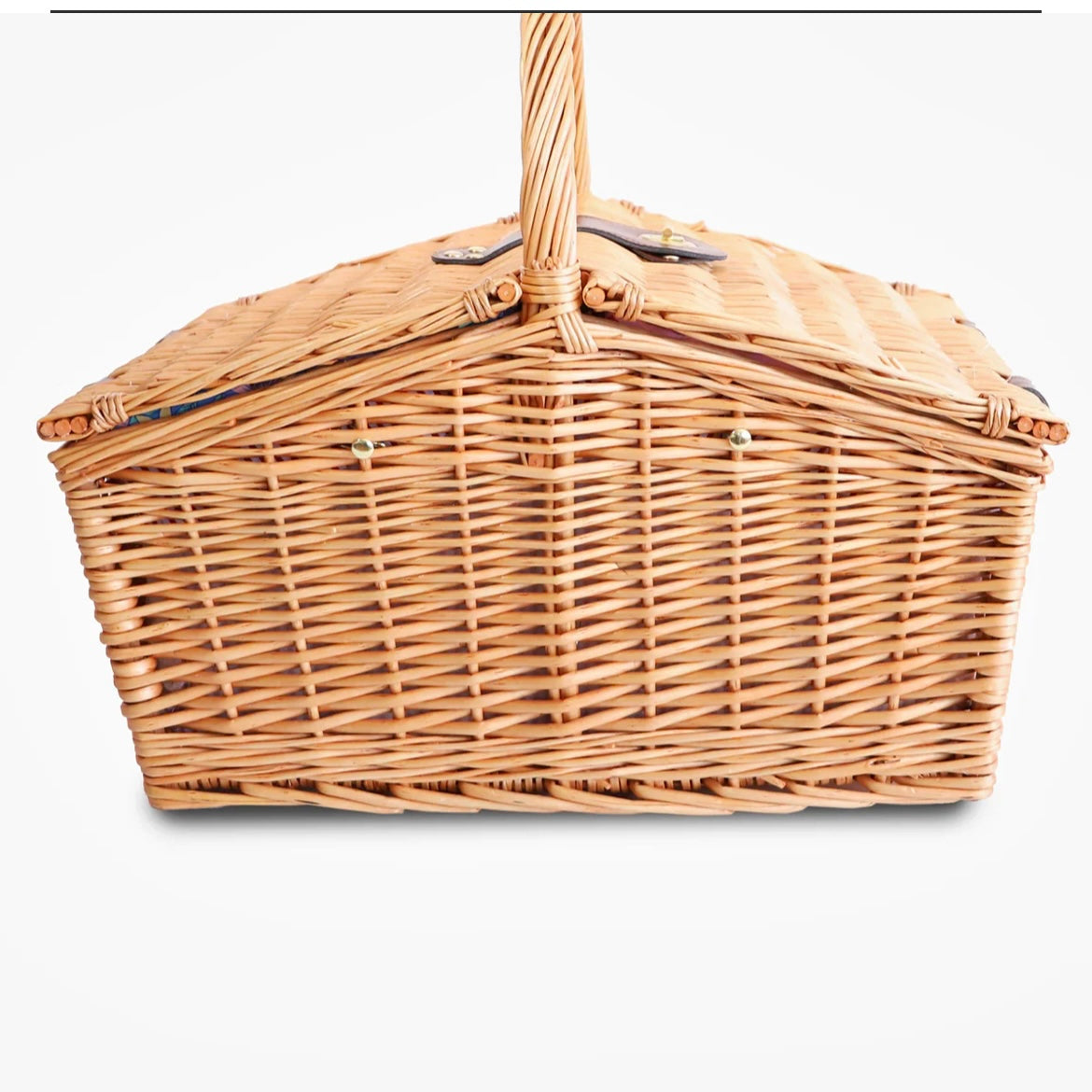 ICED VOVO STRIPE RATTAN PICNIC BASKET