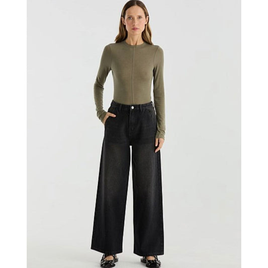 ENA PELLY
RHODE EMBELLISHED JEAN-WASHED BLACK