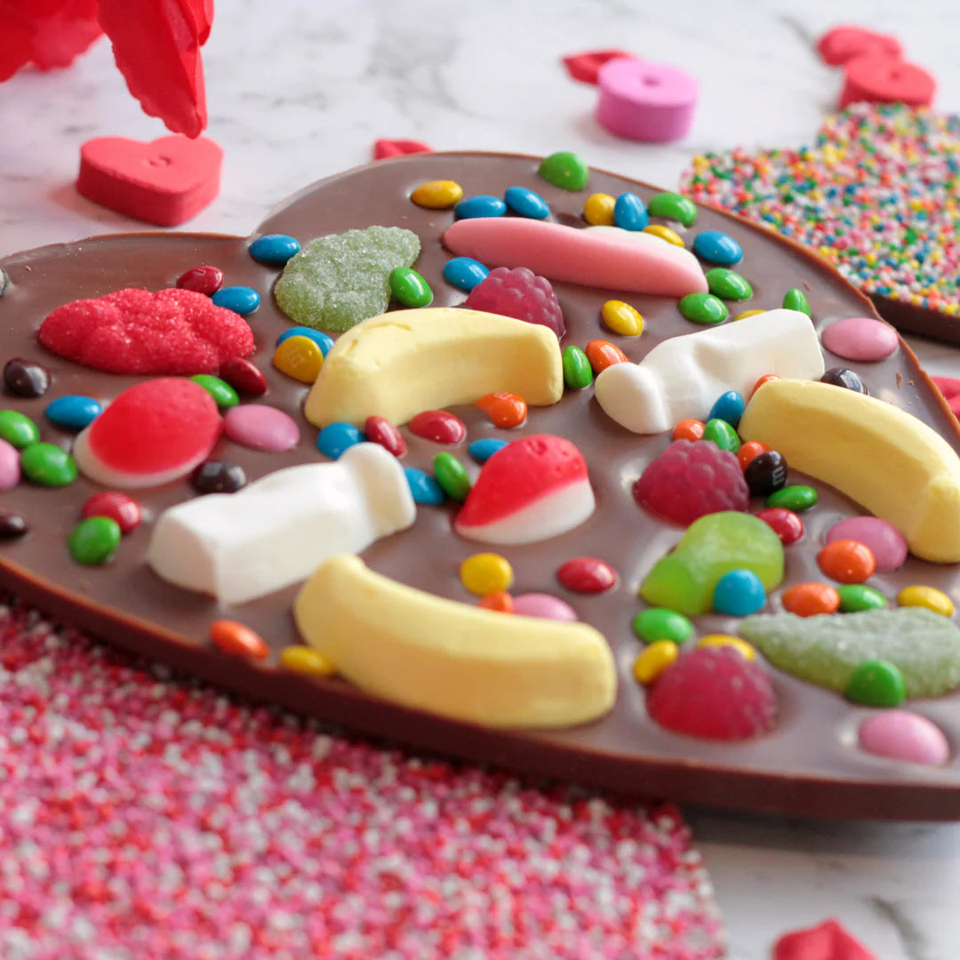 Giant Lolly Pizza Heart: Milk Chocolate