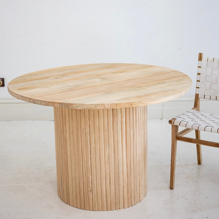 FLORES TEAK 120cm ROUND DINING TABLE.