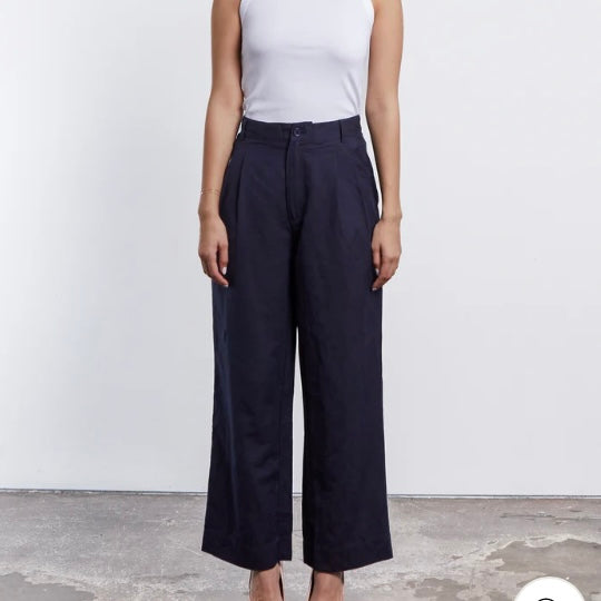 MOORE LINEN TROUSERS IN BLACK